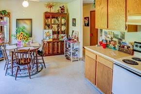 Washington Court House apartment for rent - a kitchen with a table and a counter top