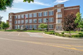 Durand apartment for rent - Sycamore House Senior Community