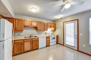 Tiffin apartment for rent - Floor plan 2 kitchen