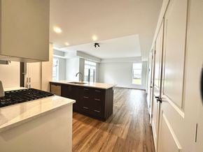 Kanata apartment for rent - 180 Cope Drive