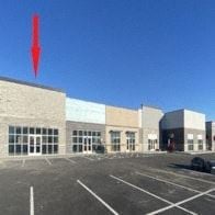Cedar Rapids apartment for rent - an image of a building with a red arrow on it