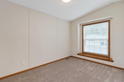 Floor plan for 2 beds, 1 bath, 850 sqft