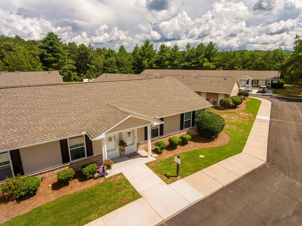 Riverwood Blue Ridge, LLC - apartment for rent in Blue Ridge for $831 ...