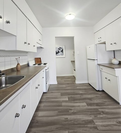 Floor plan for 1 bed, 1 bath, 656 sqft