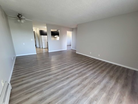 Floor plan for 2 beds, 1 bath, 746 sqft