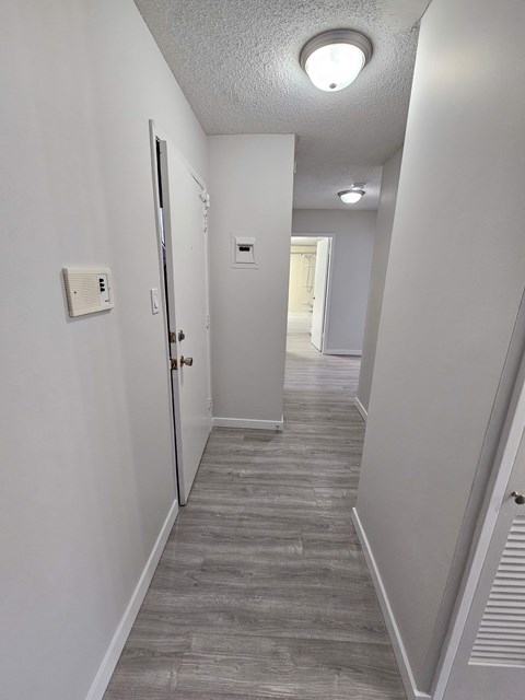 Floor plan for 2 beds, 1 bath, 707 sqft