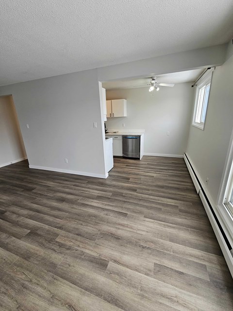 Floor plan for 1 bed, 1 bath, 604 sqft