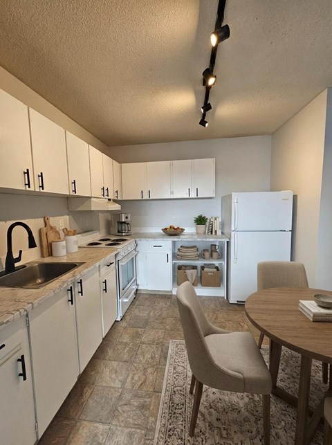 Floor plan for studio, 1 bath, 429 sqft