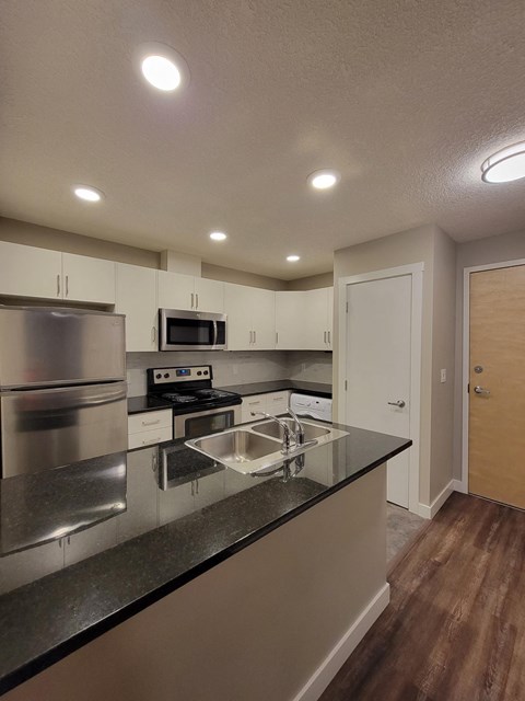 Floor plan for 1 bed, 1 bath, 580 sqft