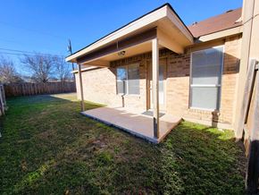 Killeen house for rent - the front porch of a house with a ramp in the grass