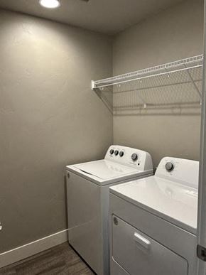 Bend apartment for rent - A laundry room with a washer and dryer.