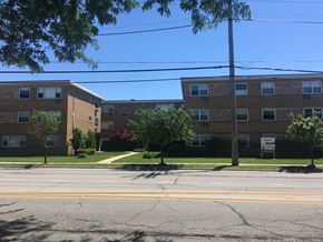 Skokie apartment for rent - 4909-21 Church Exterior