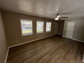 Dallas house for rent - 10415 Sylvia
