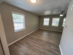 Dallas house for rent - 10415 Sylvia