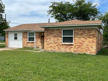 Dallas house for rent - 2703 San Diego