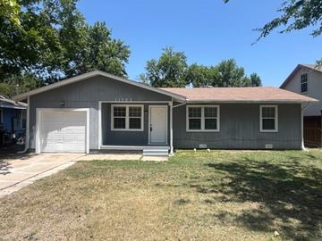 Balch Springs house for rent - 11303 Trail Ln