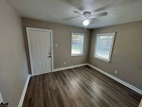 Dallas house for rent - 1316 N Prairie Creek