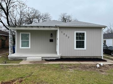 Dallas house for rent - 1227 S. Montclair