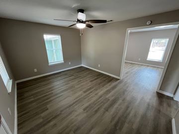 Dallas house for rent - 2406 Lolita