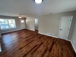 Garland house for rent - 3218 Maple