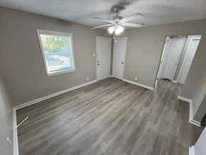 Grand Prairie house for rent - 427 NE 38th