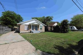 Dallas house for rent - 5827 Columbia