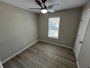Dallas house for rent - 9615 Oak Gate