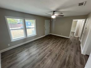 Irving house for rent - 820 E Edith St