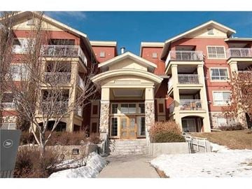 Calgary house for rent - the front of an apartment building in the snow