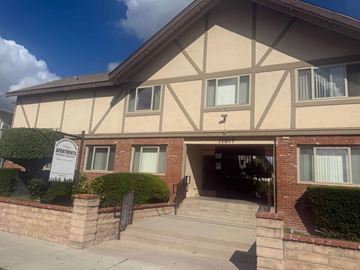 Canoga Park apartment for rent - 21817 Lanark Apartments
