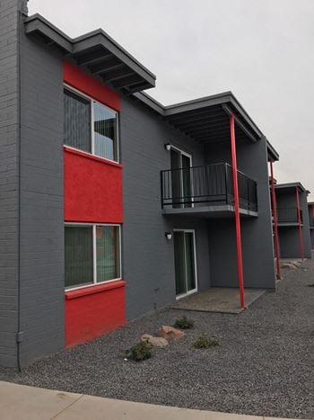 Balcony/patio