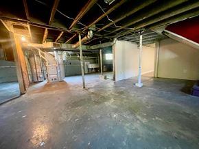 Louisville house for rent - the basement of the building is empty and ready to be remodeled