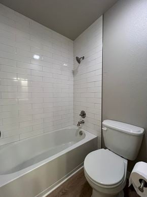 Fort Collins apartment for rent - a bathroom with a toilet and a bath tub