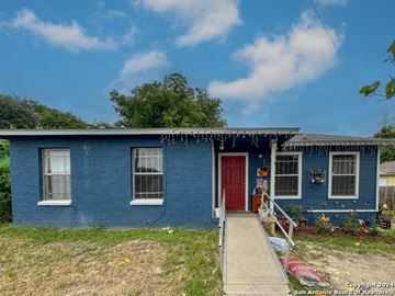 San Antonio apartment for rent - A blue house with a red door and a porch.