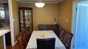 New Glasgow house for rent - a dining room with a table and chairs