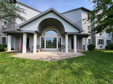 Bloomsburg apartment for rent - a large patio in front of a house