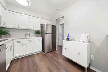 Stainless-steel-or-black-appliances-available