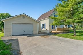 Trenton, Quinte West apartment for rent - A two-story house with a garage is for sale.
