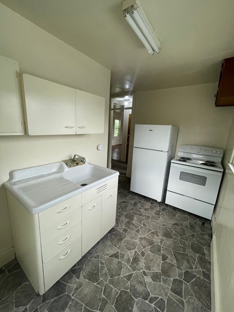 Floor plan for 1 bed, 1 bath, 683 sqft
