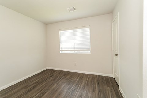 Floor plan for 4 beds, 2.5 baths, 1687 sqft