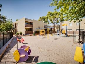 Las Vegas apartment for rent - Source URL: https://medialibrarycf.entrata.com/13886/MLv3/3/27/2022/4/12/10949/5af262a8759045.31644504355.jpg