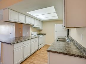 Las Vegas apartment for rent - Source URL: https://medialibrarycf.entrata.com/13886/MLv3/3/27/2022/4/12/10852/5a128d7b2b3d8540.jpg
