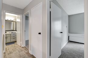 Las Vegas apartment for rent - Source URL: https://medialibrarycf.entrata.com/13886/MLv3/3/27/2023/08/14/040246/64daa486b5d244.48330502901.jpg