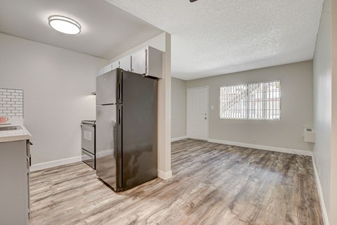 Floor plan for studio, 1 bath, 350 sqft