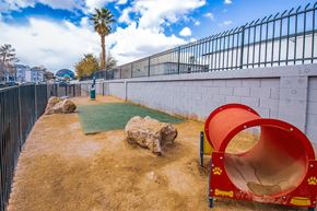 Las Vegas apartment for rent - Source URL: https://medialibrarycf.entrata.com/13886/MLv3/3/27/2024/04/01/052640/660b42b04faa77.66258591898.jpg