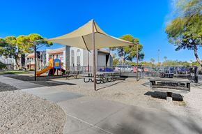 Las Vegas apartment for rent - Source URL: https://medialibrarycf.entrata.com/13886/MLv3/3/27/2023/12/27/084907/658cf0337d4381.99675364879.jpg