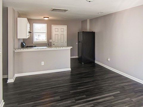 Floor plan for 1 bed, 1 bath, 775 sqft