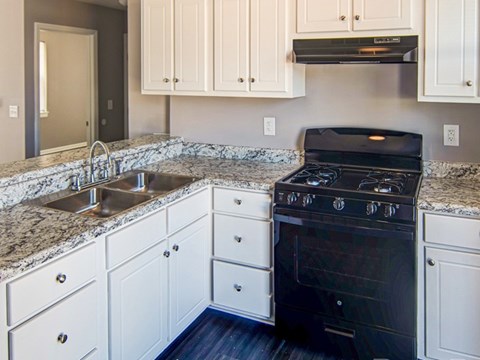 Floor plan for 3 beds, 1 bath, 975 sqft