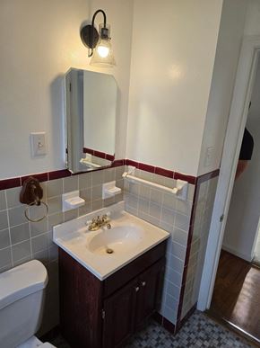 Saint Ann house for rent - a bathroom with a sink and a toilet