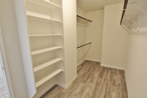 Floor plan for 3 beds, 2.5 baths, 1637 sqft